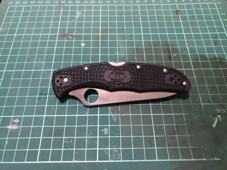 Spyderco エンデューラ4 BK ナイフ 。スパイダルコ 登山 釣り キャンプ ブッシュクラフト クマ対策 護身用 狩猟 鹿狩 猪狩 熊狩_画像1