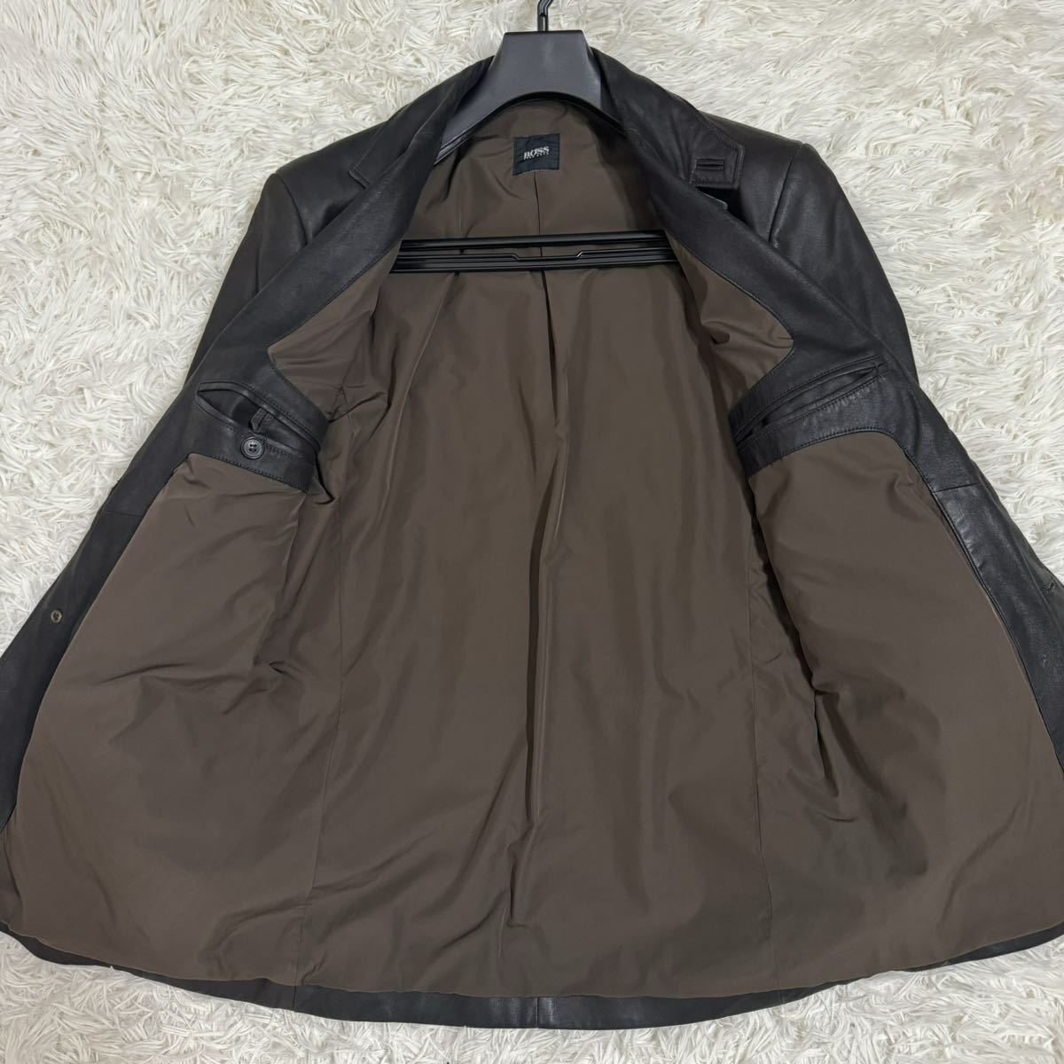 ヒューゴボス『溢れ出る高級感』HUGO BOSS テーラードジャケット ヒューゴボス『溢れ出る高級感』HUGO BOSS テーラードジャケット