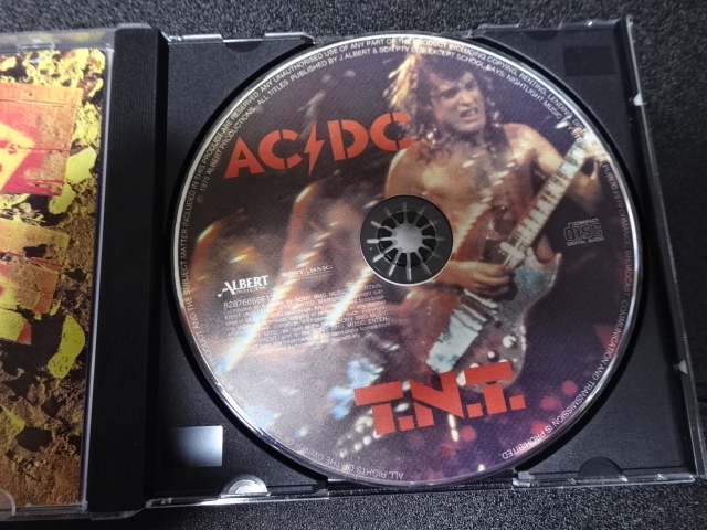 AC/DC[T.N.T.]1995 год зарубежная запись ALBERT 82876866612
