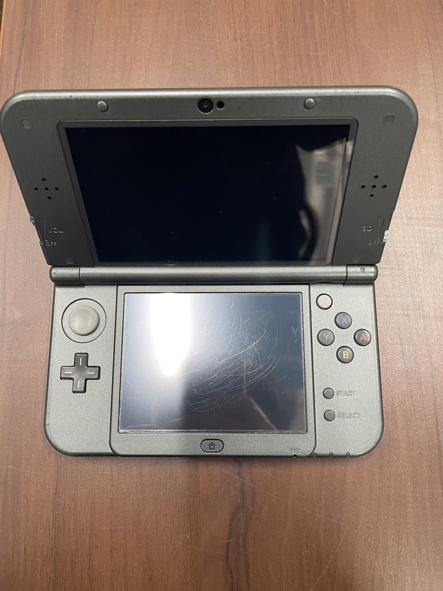 Nintendo 任天堂　new Nintendo 3DS LL 初期化済・動作確認済　充電器付き　保護フィルム付き_画像4