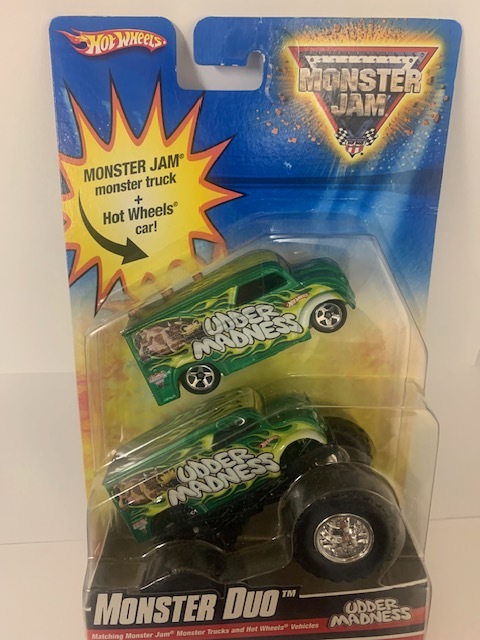 HOTWHEELS　MONSTER JAM DAIRY DELIVERY MONSTER DOU_画像1