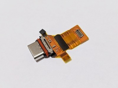 【送料無料】Xperia XZ Premium SO-04J USB 充電ポート 修理用 OEM チャージポート ドックコネクタ 部品 基板 パーツ Sony ソニー CH00611_画像1