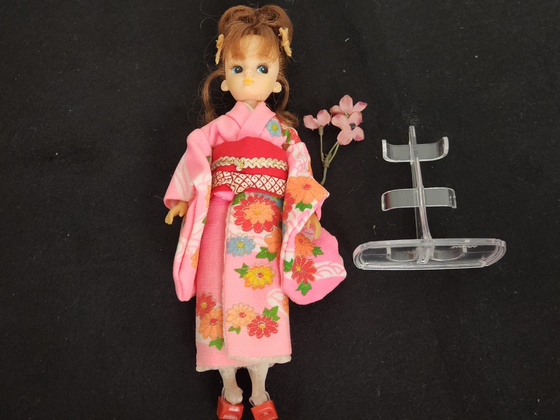 (30).超希少！！タカラ(約21cm) 初代リカちゃん人形(着物) アップヘア－ へそありドットなし