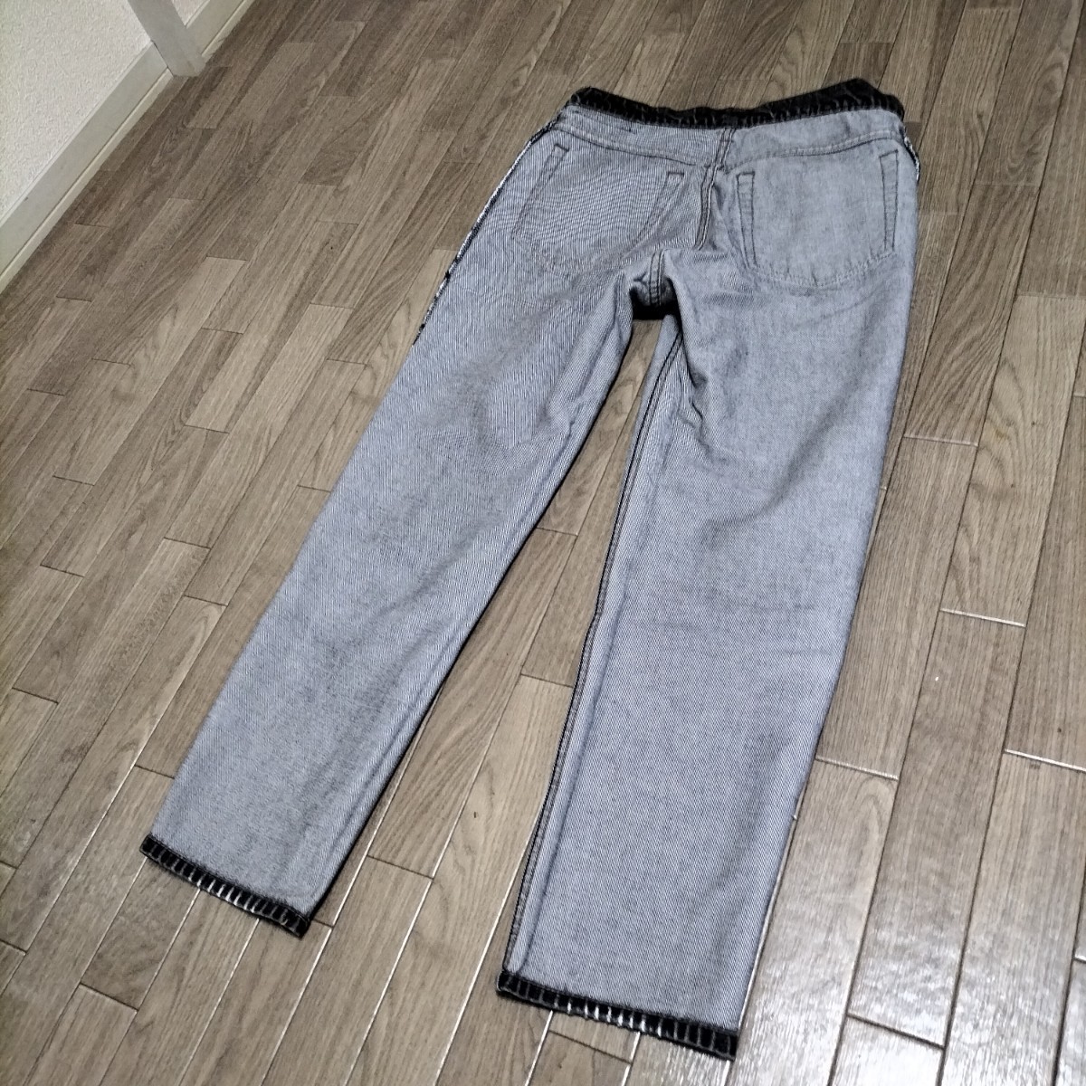 希少☆90s Vintage OLD Levi's 626 先染め ブラックデニム スリム ボトムス 赤タブ W30 ビンテージ オールド リーバイス 日本製 古着 USED_画像5