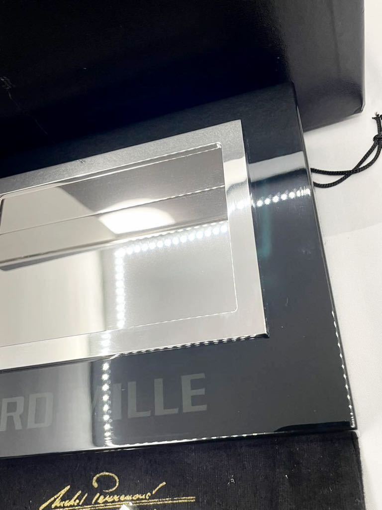 未使用品 Michel perrenoud製 リシャール・ミル 大型 小物入れ 未使用品 Michel perrenoud製 リシャール・ミル 大型 小物入れ