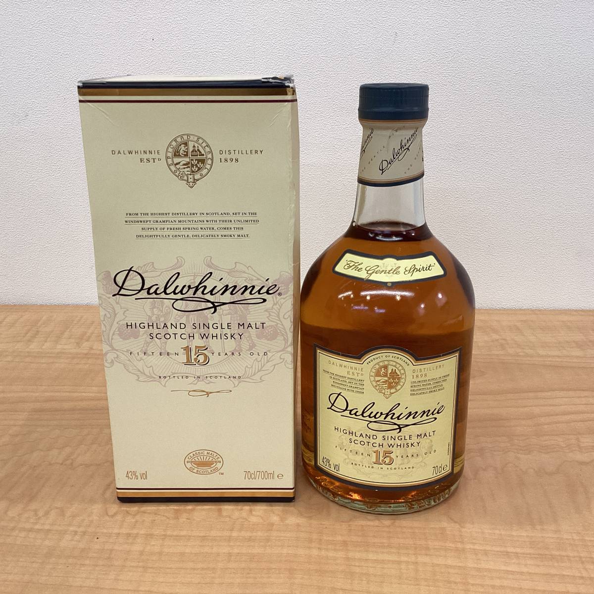 9746■　未開栓 Dalwhinnie ダルウィニー 15年 SINGLE HIGHLAND MALT ハイランド モルト 洋酒 700ml 43%_画像1