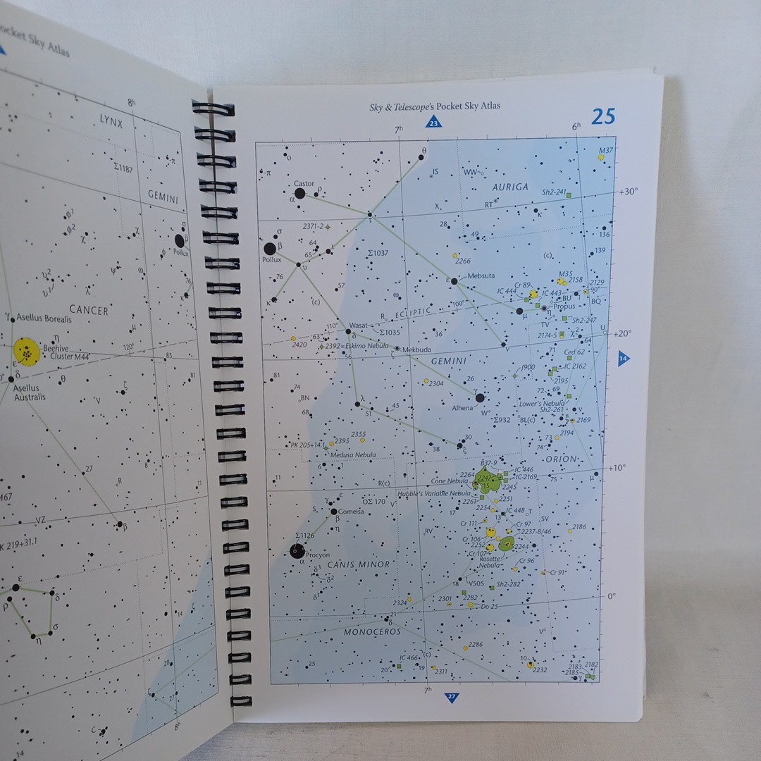 Sky & Telescope's Pocket Sky Atlas リング製本 英語版 Roger Sinnott (著)　星図　天体アトラス スカイアトラス　洋書_画像5