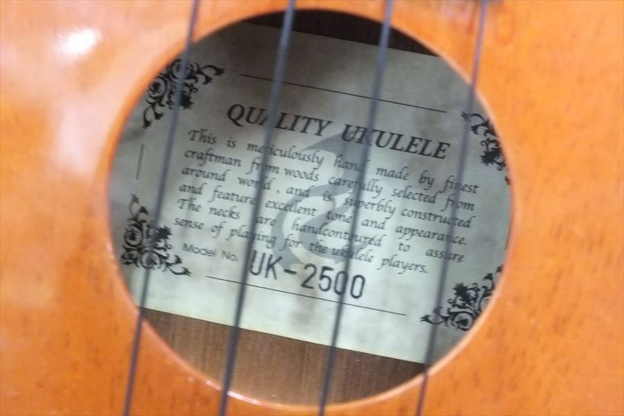 ◆ QUALITY UKULELE クオリティ ウクレレ UK-2500 ウクレレ ハードケース付き 中古 現状品 231209G3464_画像4