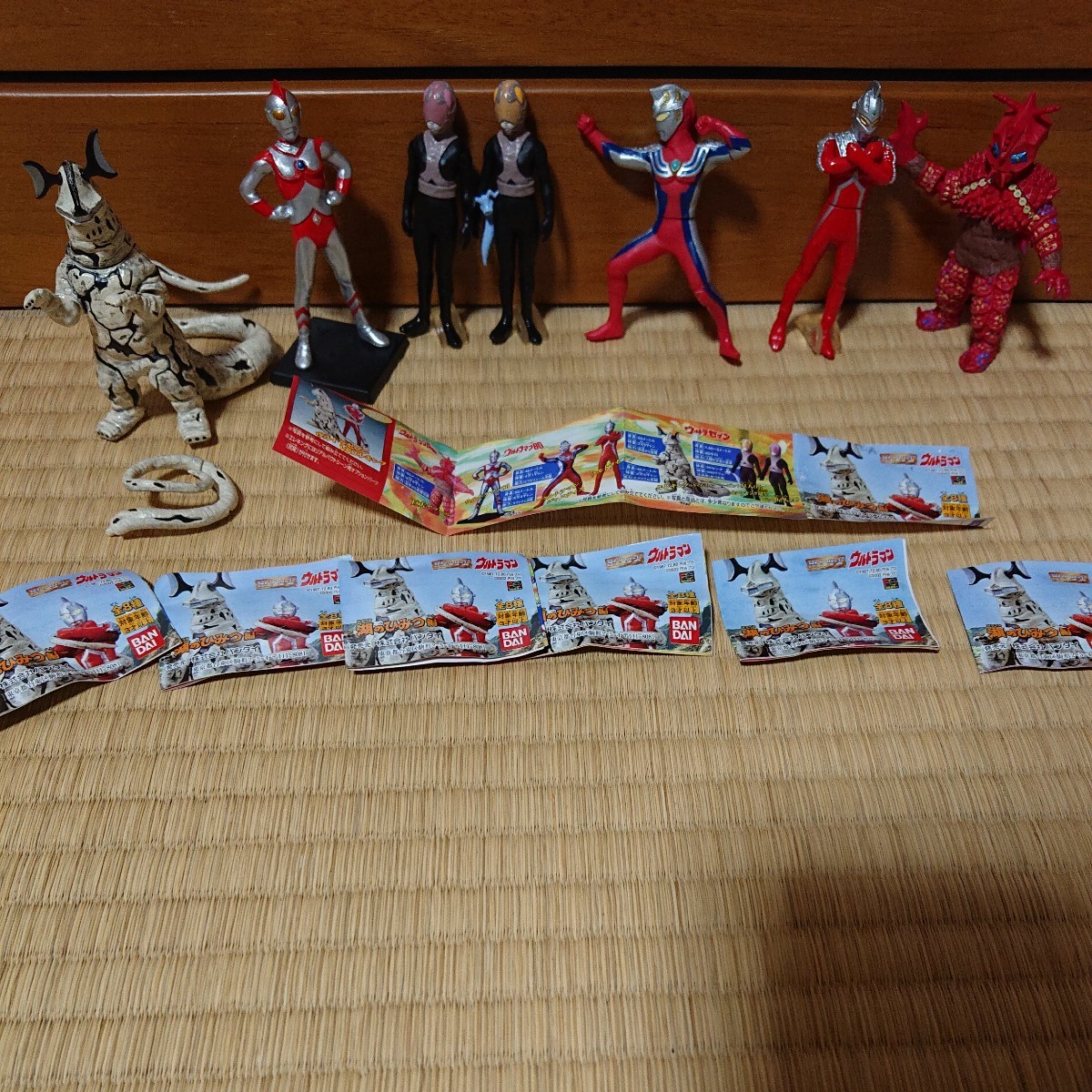 HGシリーズ ウルトラマン PART31 フルカラー 湖のひみつ編 全8種_画像1