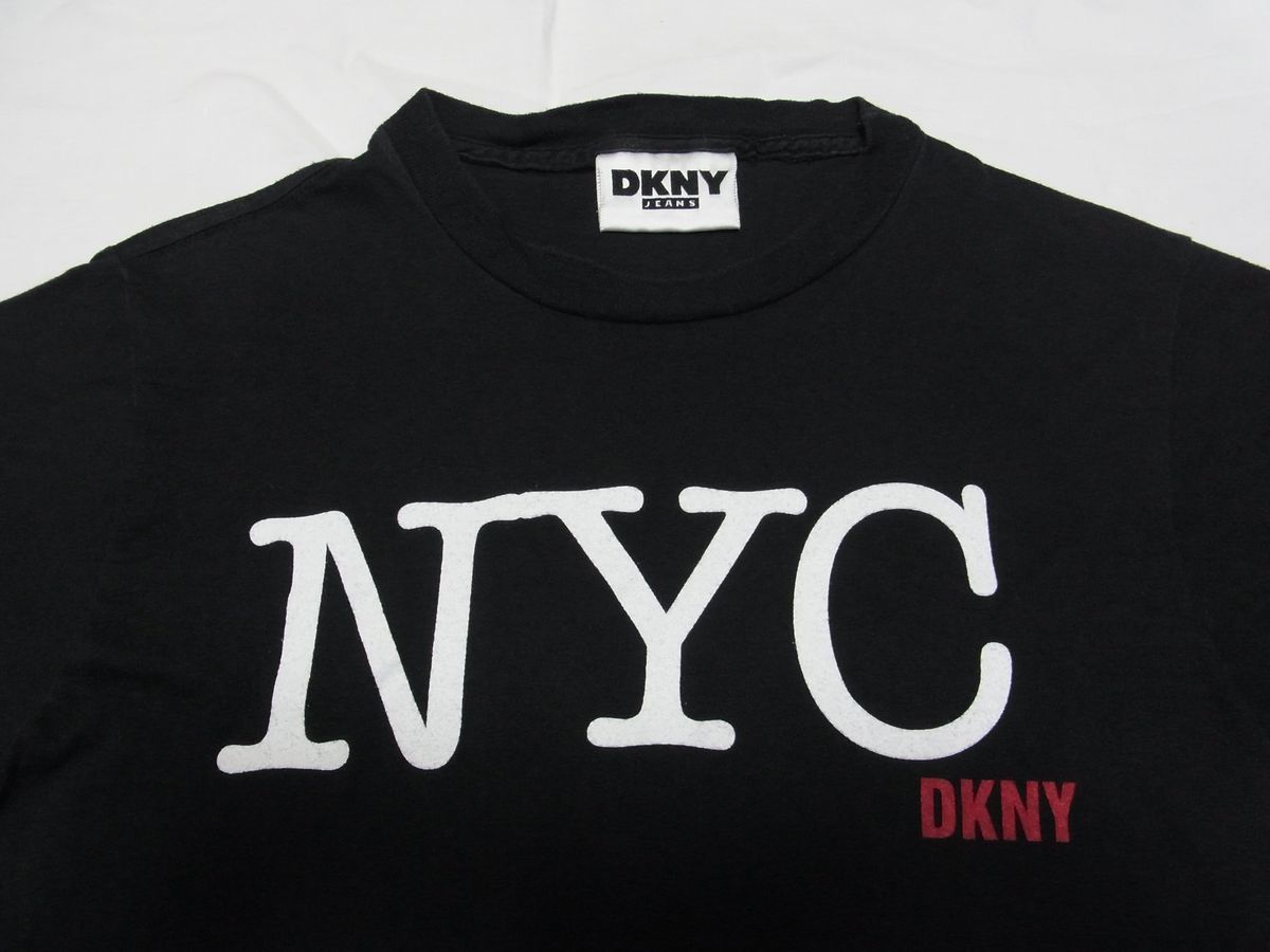 ☆ 90s DKNY ダナキャラン・ニューヨーク NYC ロゴ Tシャツ 黒 ☆USA古着 レディース トップス カットソー オールド ビンテージ_画像2