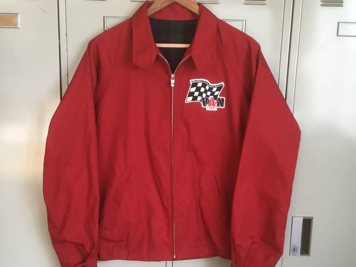 レッドの誘惑！VAN JAC ヴァンヂャケット スウィングトップ バックアーチロゴ！チェッカーフラッグワッペン付き VAN JACKET スイングトップ_画像3