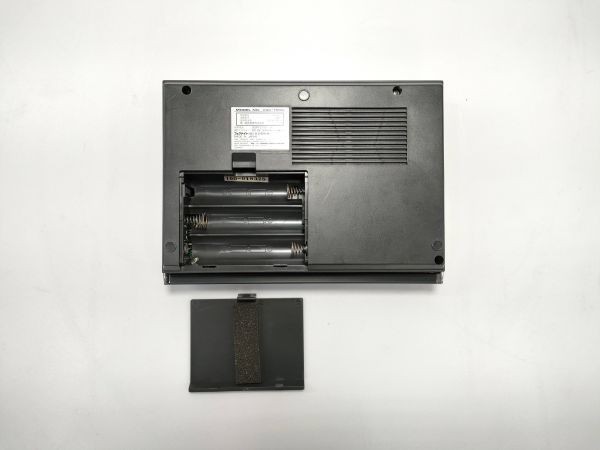 8 フェアメイト VSC-1600 カセット テープ レコーダー プレイヤー 通電確認済 ジャンク FAIR MATE◆オーディオ 機器 ポータブル レトロ_画像2