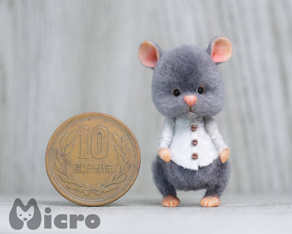 ★Micro★「Mouse」高さ4.1ｃｍ・ねずみ・ハンドメイド・アンティーク風・羊毛フェルト・ドールハウスなどに★_画像3