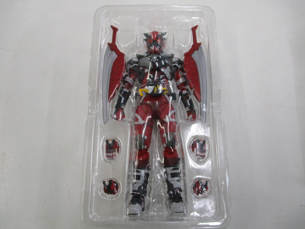 S.H.Figuarts 仮面ライダーゼロワン 仮面ライダー雷　中古品_画像7