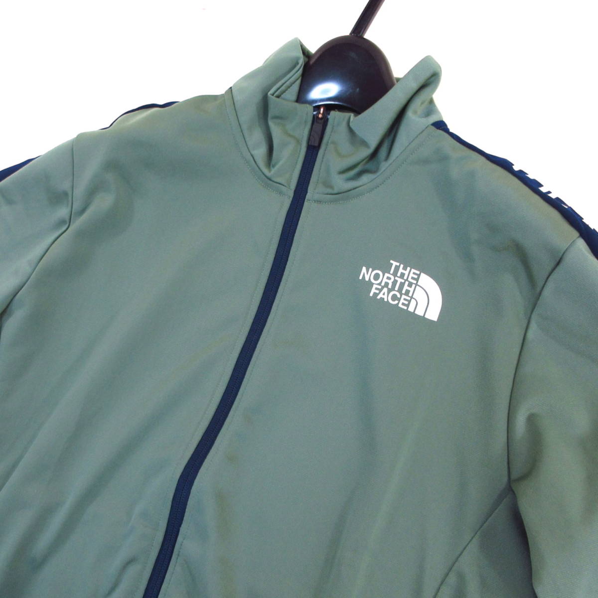 新品◆THE NORTH FACE◆日本未発売 トラック ジャケット・パンツ 上下セット L/85 カーキ◆ノースフェイス ジャージ セットアップ◆J1530a_画像3