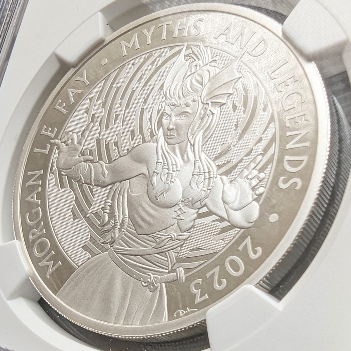 1円スタート 最高鑑定 銀貨 2023 イギリス ロイヤルミント 神話と伝説・モーガン・ル・フェイ NGC PF70 UC FR 2ポンド銀貨 金貨多数出品中_画像9