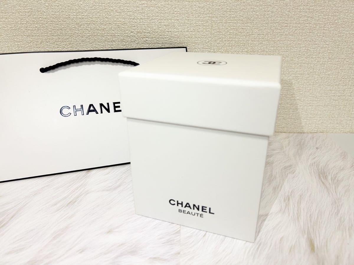 ★新品 未使用★非売品★ CHANEL シャネル スノードーム VIP限定 クリスマス限定 ノベルティ クリスマス snow globe 2021年 インテリア_画像6