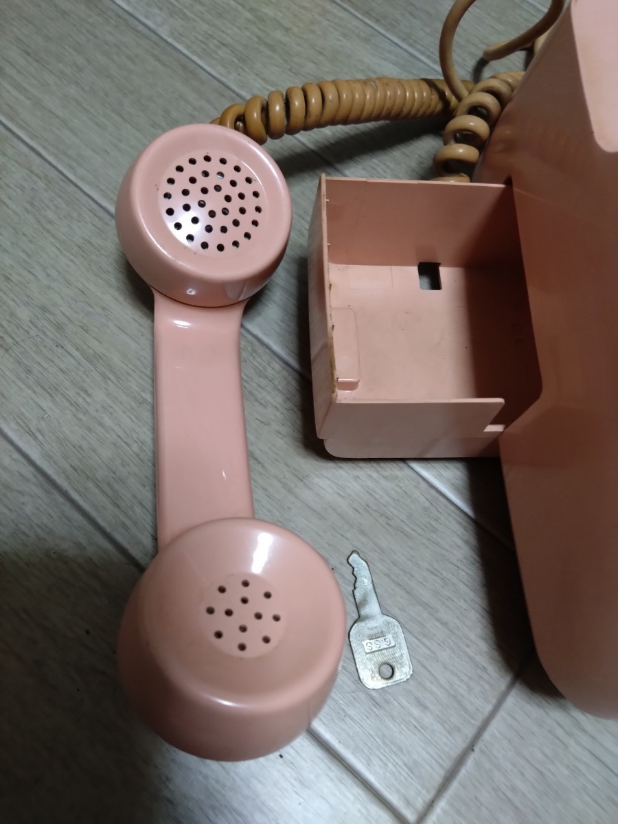 ① telephone machine antique public telephone 674-A1 key equipped dial less telephone machine . light type arrival display vessel 