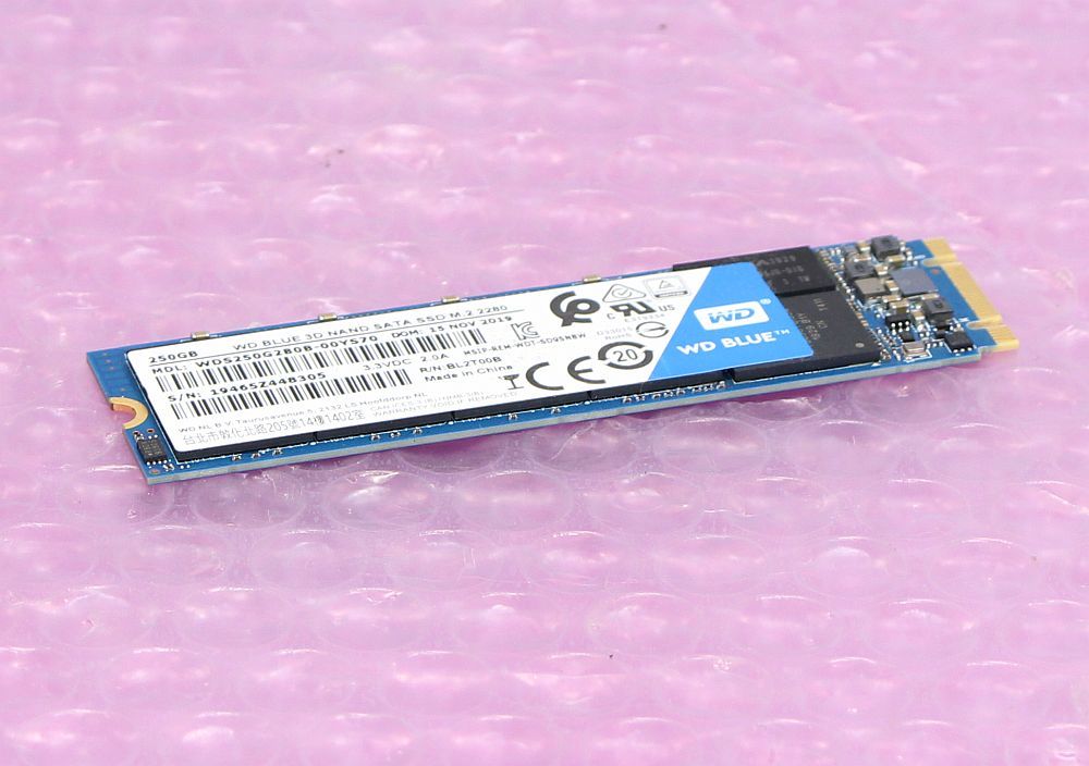 Western Digital WD Blue 3D NAND M.2 2280 SSD WDS250G2B0B 250GB SATA 6Gb/s_画像1