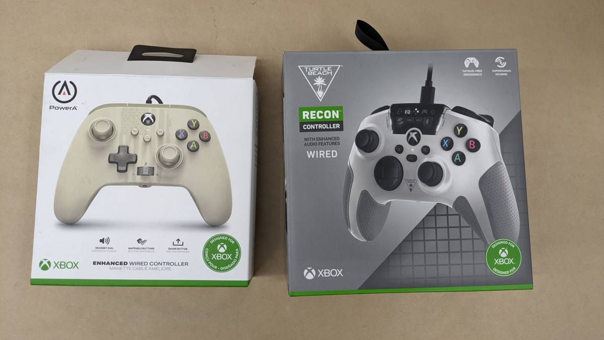 ◎D340/ジャンク!! XBOX対応コントローラー 2個まとめ処分 使用感、傷汚れ多大、ドリフト、チャタリング不良_画像1