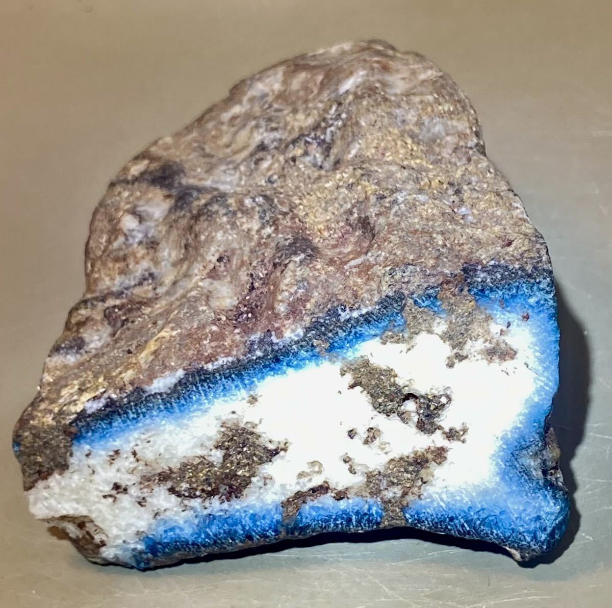 インドネシア産天然ブルーアイス原石406g激レア石^ ^_画像1