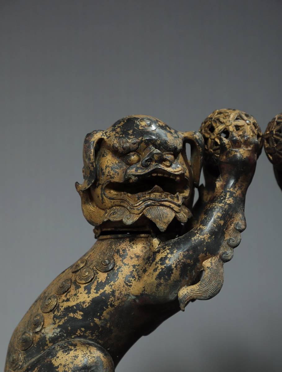 旧蔵 中國 清代 古銅彫 銅製塗金 獅子繍球香炉一對 香道具 時代物 中國古美術 賞物 極細工 置物 擺件 唐物 YF50_画像2