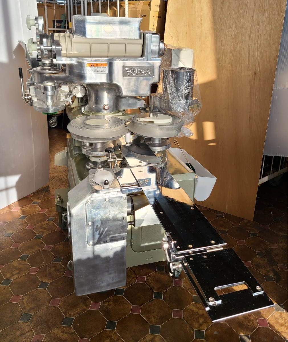 中古品動作品】管1W216 レオン自動機 万能包あん機 AN209 2007年 中古品動作品】管1W216 レオン自動機 万能包あん機 AN209 2007年