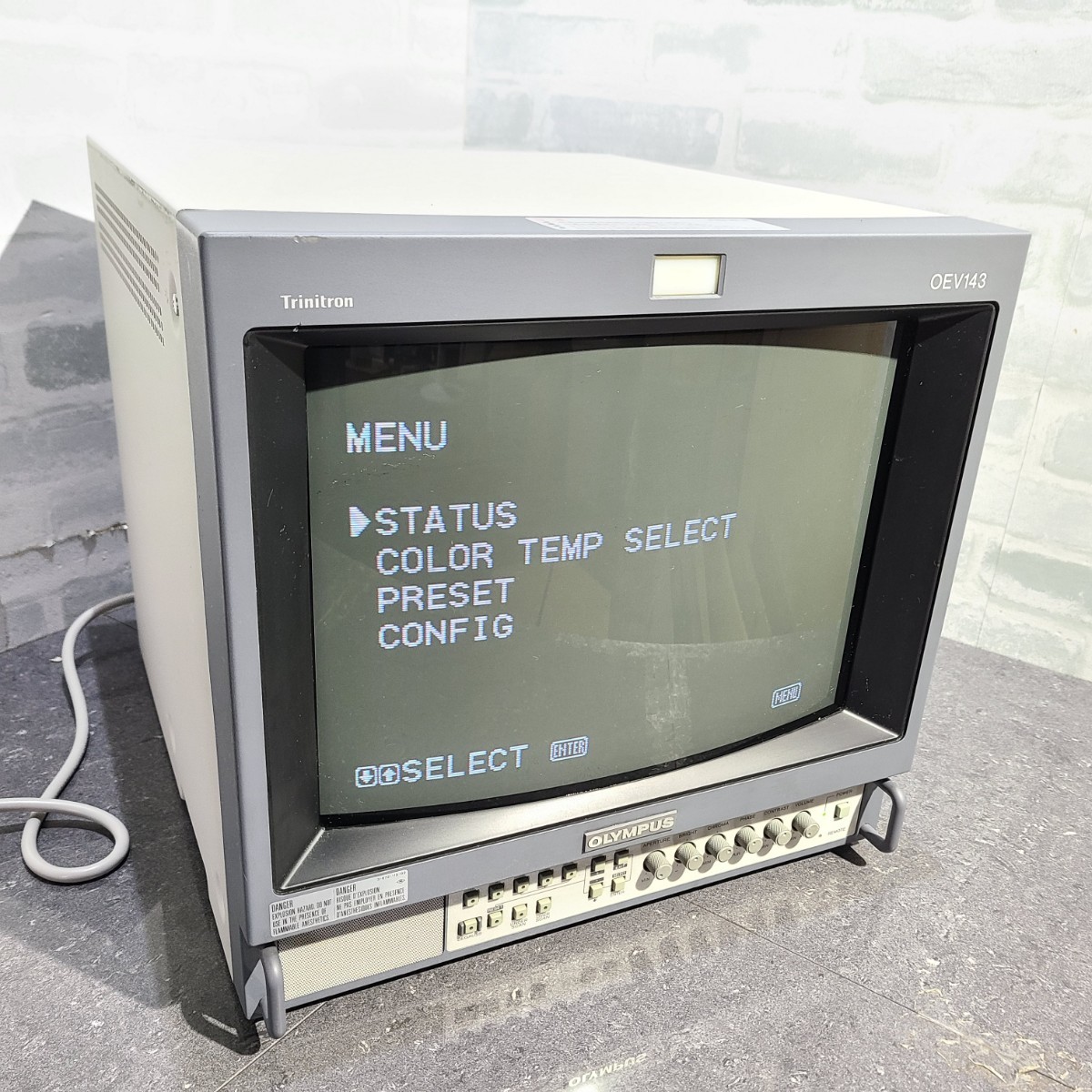 【現状品】管1W72 OLYMPUS Trinitron COLOR VIDEO MONITOR OEV143 カラービデオモニター通電OK _画像1