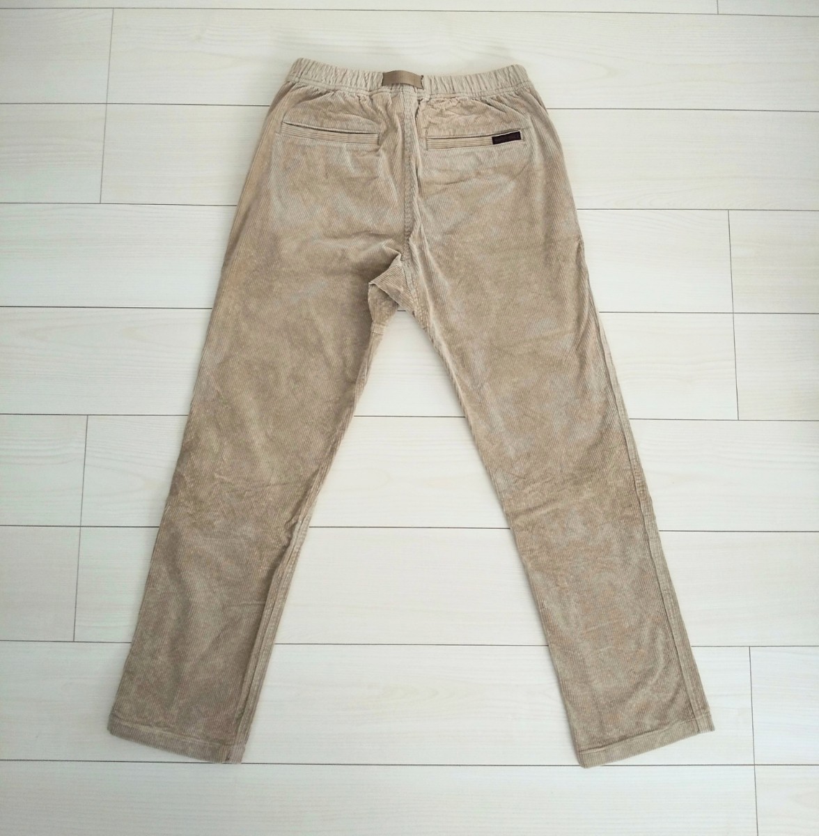 【美品】GRAMICCI CORDUROY NN-PANTS JUST CUT メンズ Mサイズ BEIGE グラミチ コーデュロイ ニューナローパンツ 人気 完売品 GMP-20F020_バック