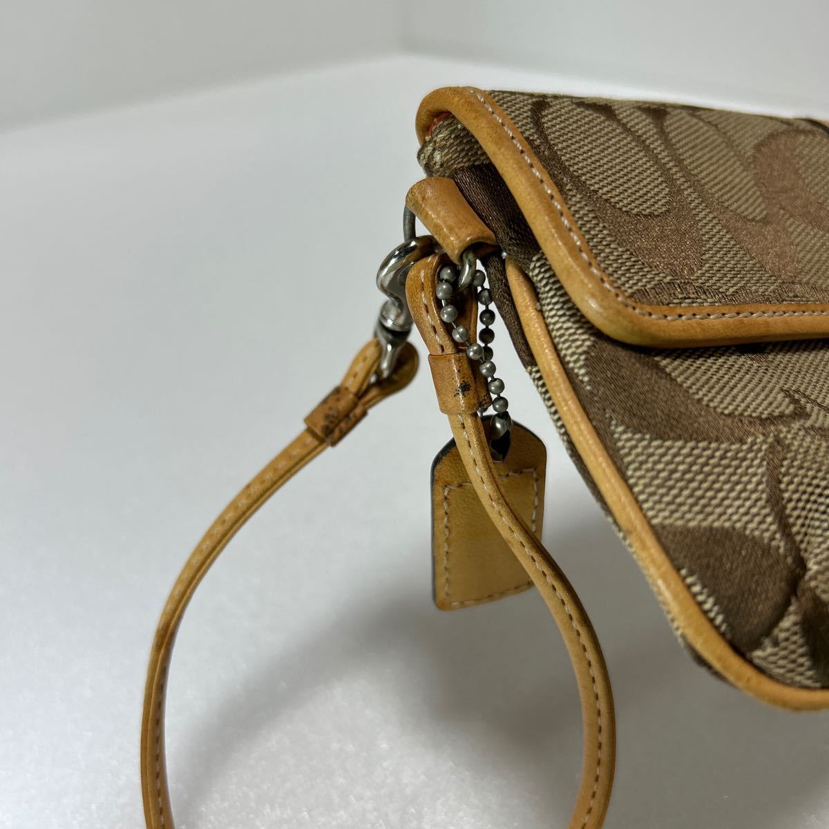 ☆COACH コーチ☆ リストレット　ミニバッグ　ミニポーチ　シグネチャー　ロゴタグ付き 【USED】1213_画像5