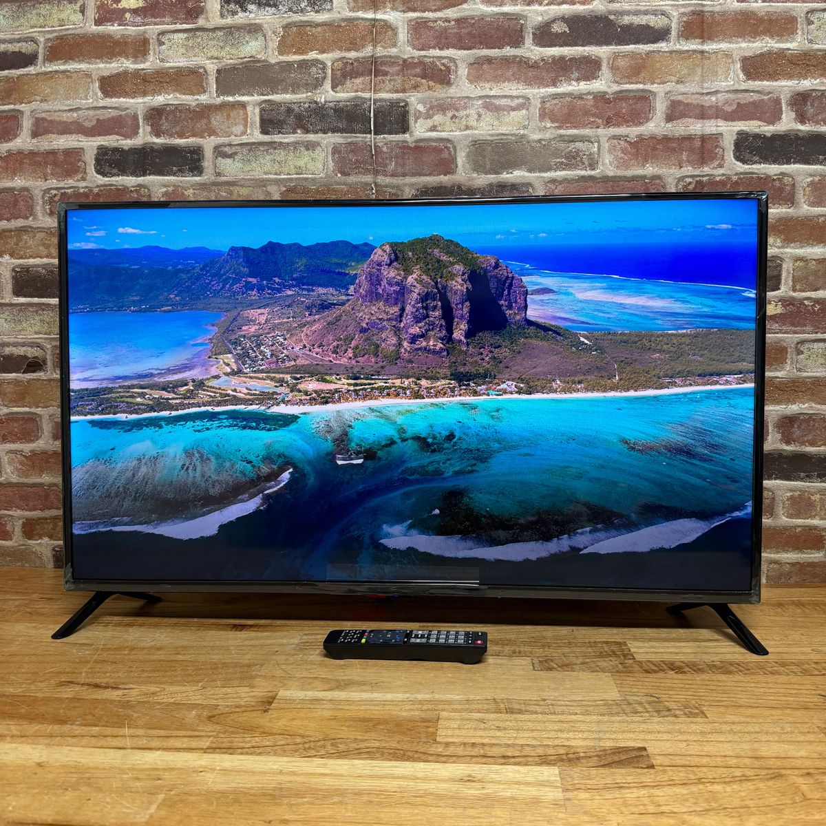 2021年製 グランプレ 40V型 液晶テレビ 1TBハードディスク 2021年製 グランプレ 40V型 液晶テレビ 1TBハードディスク