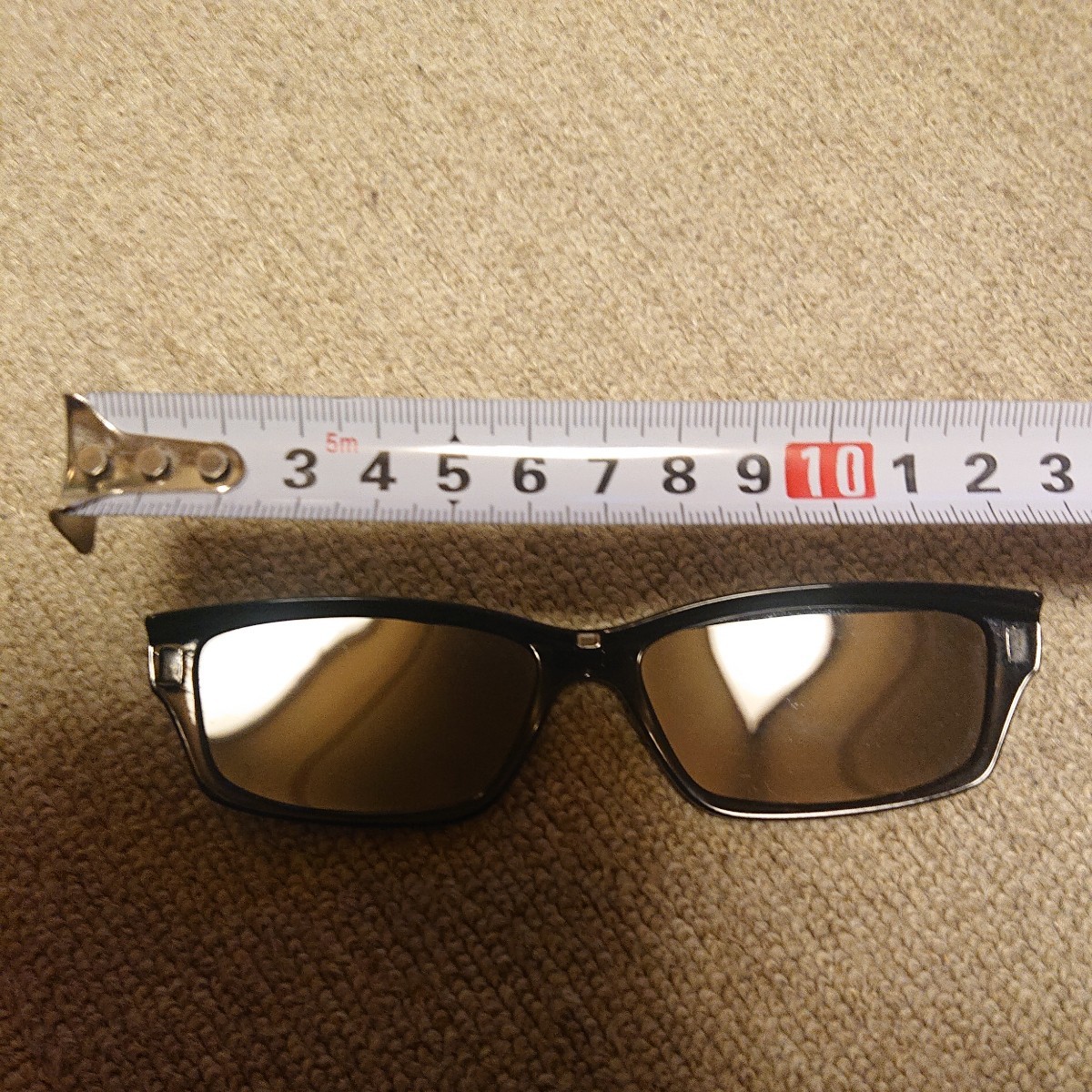度付きメガネ用オーバーサングラス 後付けマグネット装着タイプ ダメージ少なめ既存のメガネに加工が必要です メジャーの寸法を要確認の画像3