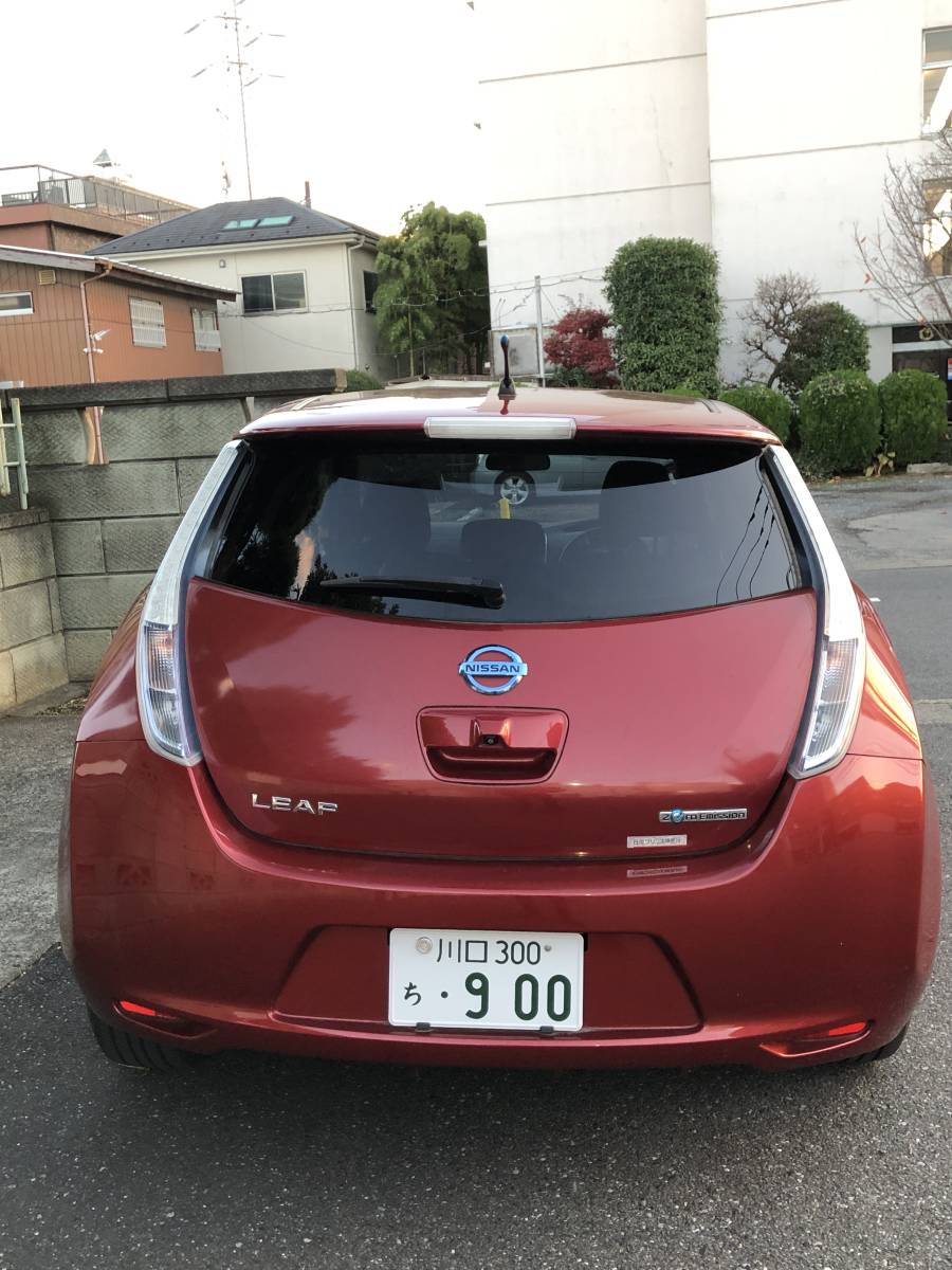  2013年式 走行25000㎞ リーフ バッテリー24kW仕様 7セグ ★ハンドルヒーター 前後シートヒーター付き☆TV バックカメラ ETC 充電器あり_画像3