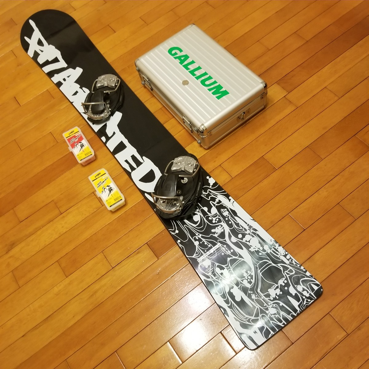 ★即滑走 超希少超美品BURTON R17 ADDICTED FSE バインディングカント電動ロトブラシ　チューンナップ済ホットワックス エッジビベリング済_画像1