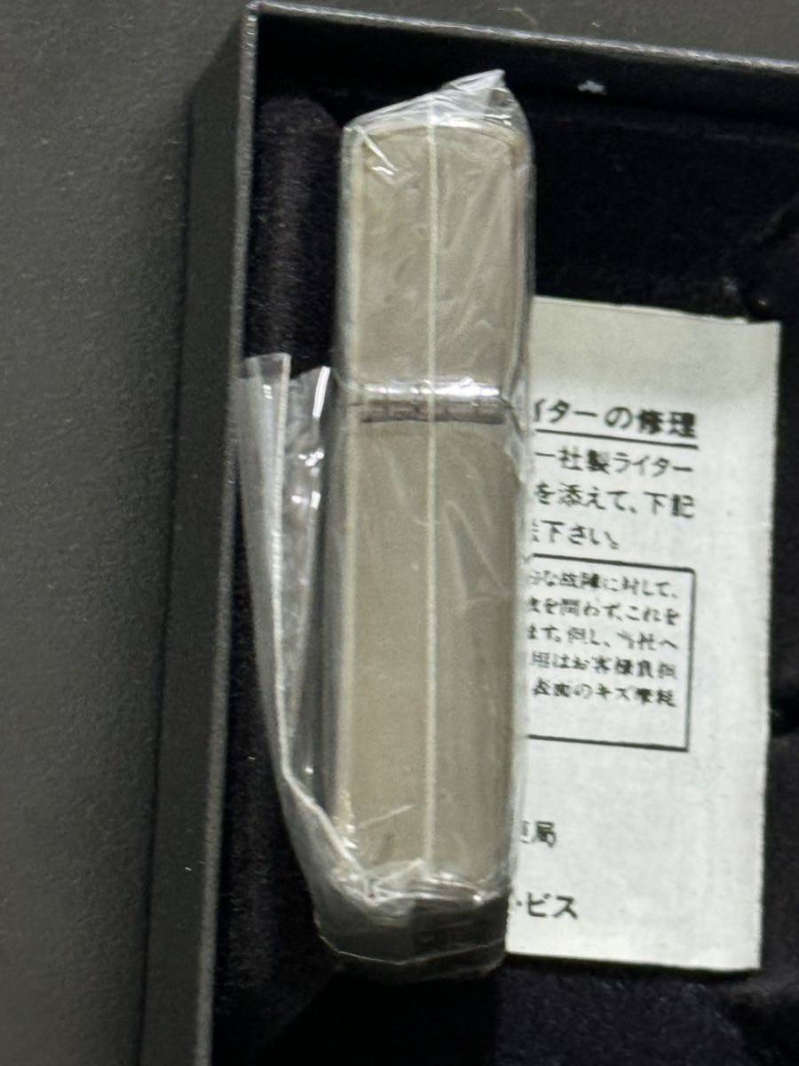 zippo 底面斜体 ロゴ 4面 ブラック 筆記体 ジッポハート 年代物 1988年製 ブラック 特殊加工品 前面コーナーカット 希少刻印 ケース 保証書_画像6