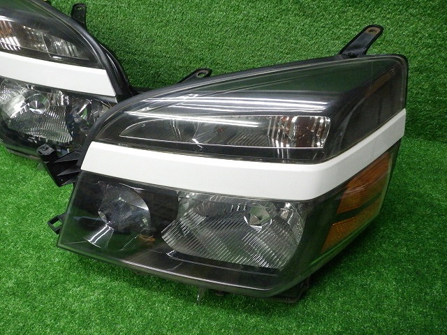 トヨタ　AZR60/65　ヴォクシー　後期　ヘッドライト　左右　HID 28-183　V7　231128019_画像2