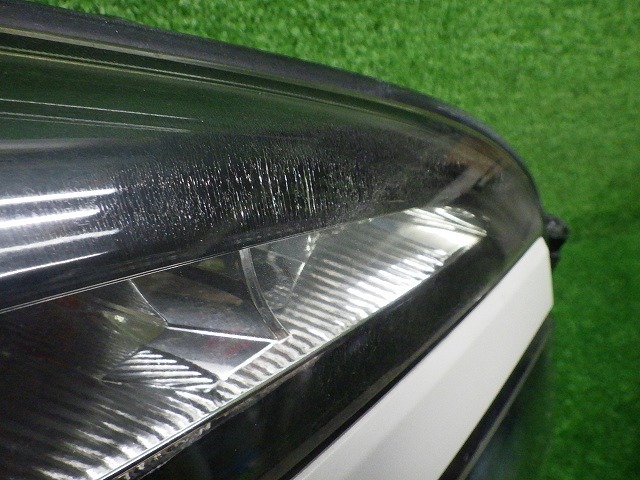 トヨタ　AZR60/65　ヴォクシー　後期　ヘッドライト　左右　HID 28-183　V7　231128019_画像6