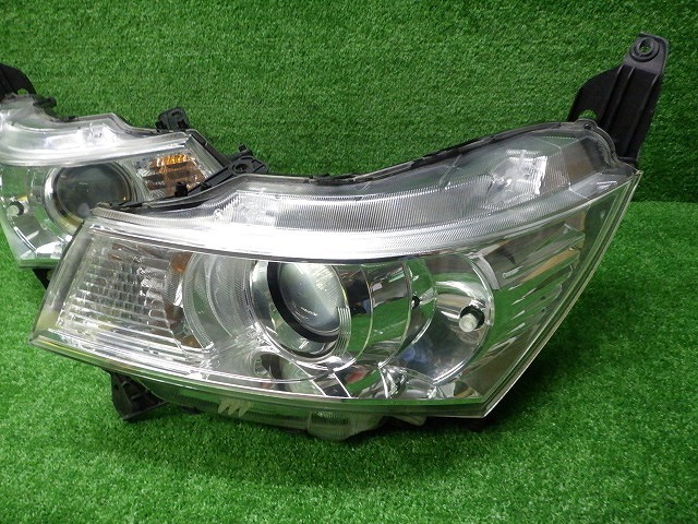 スズキ　MK21S　パレットSW　ヘッドライト　左右　HID　100-59207　A　231202012_画像2