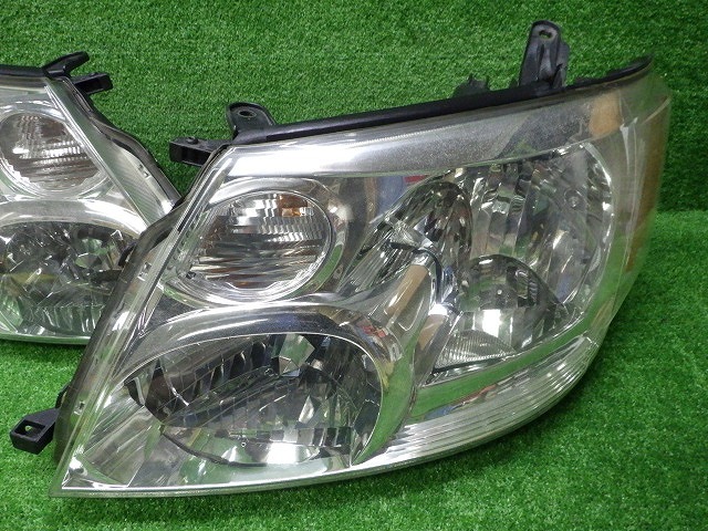 トヨタ　10系　アルファード　前期　ヘッドライト　左右　HID　58-2　2　231202013_画像2