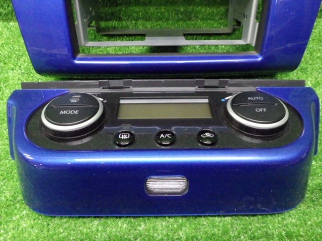  Suzuki ZD11S Swift внутренняя панель цвет синий 231213008