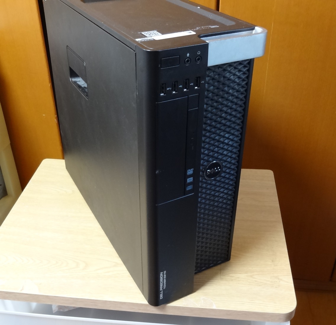 ★☆DELL Precision T5810 Xeon(ES)18C36T/RAM128GB/SSD256+HDD1T/GPU ジャンク難あり扱い☆★_画像1