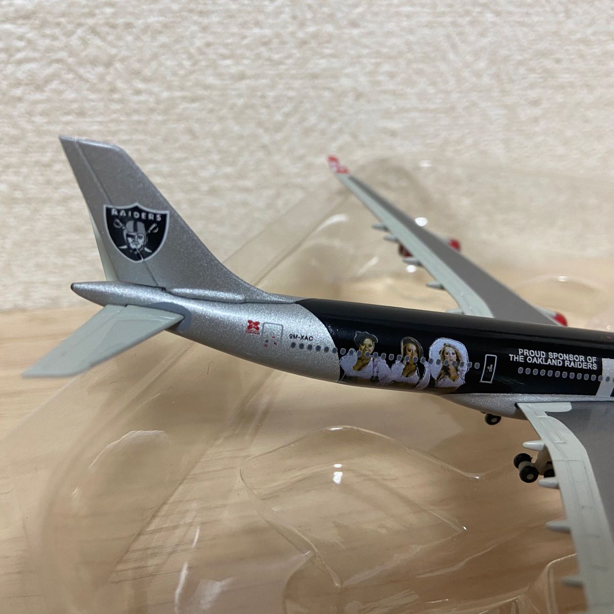 昭和レトロ 模型 エアバス340 AIRASIA OAKLAND RAIDERS