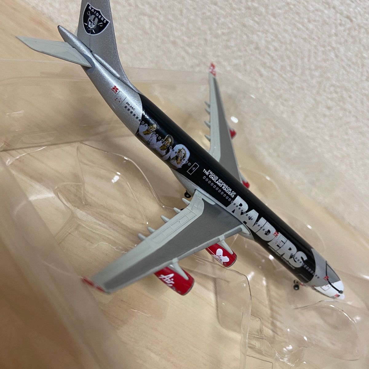 昭和レトロ 模型 エアバス340 AIRASIA OAKLAND RAIDERS