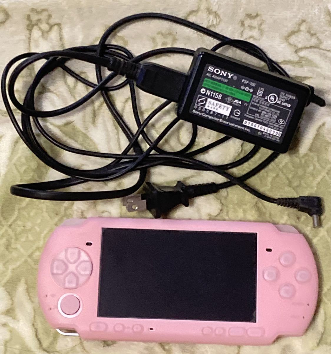 今季ブランド 【美品】PSP 3000 本体 ブロッサム・ピンク 充電器