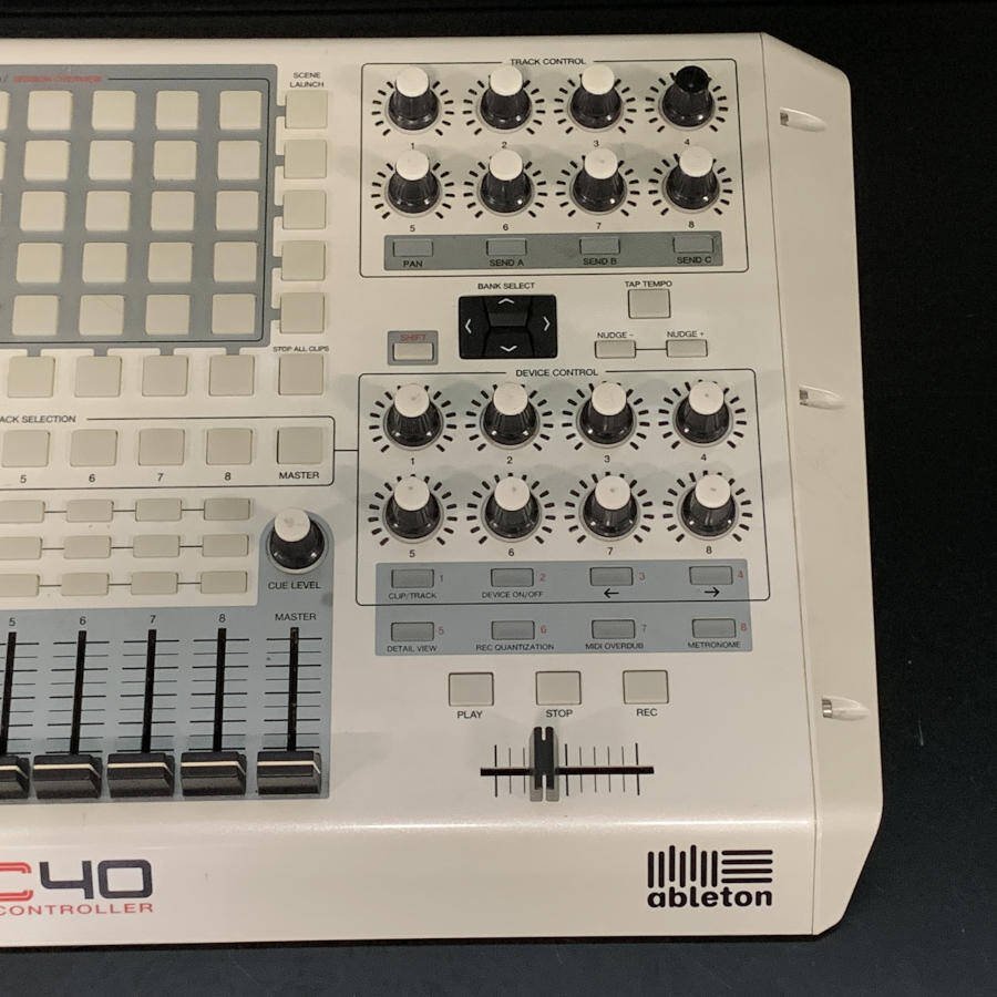 AKAI Professional アカイ APC40 abletonコントローラー★現状品_画像3