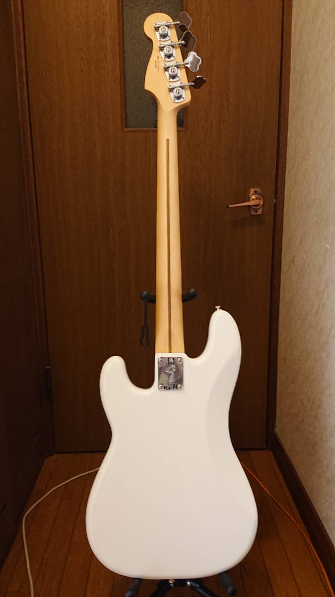 Fender Player Precision Bass Polar White 美品　プレシジョンベース_画像2