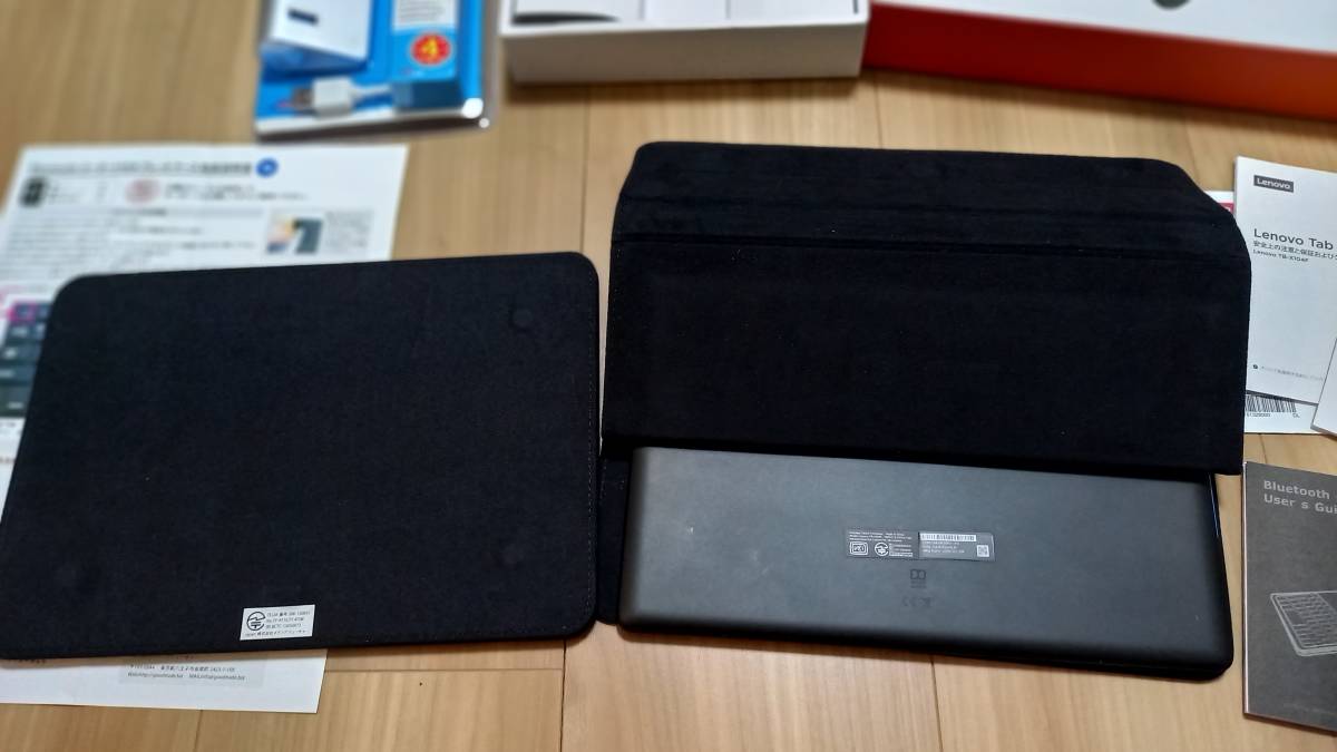 Lenovo　TB-X104F TAB 2G+16GBLW-JP-R1　ケース付き　おまけ付き　キーボード付き_画像3