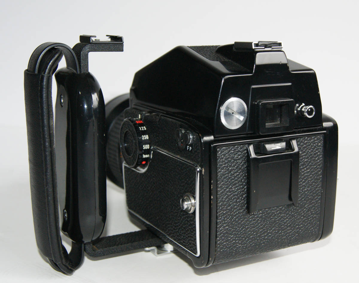 Mamiya M645 1000S ボディ　＋　レンズMAMIYA-SEKOR C 45mm（1:2.8）+ グリップ 　マミヤ　中判カメラ　動作品_画像3