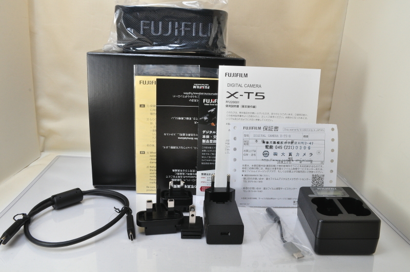 ★★新品同様 FUJIFILM X-T5 ボディ ブラック w/Box♪♪#5670の画像9