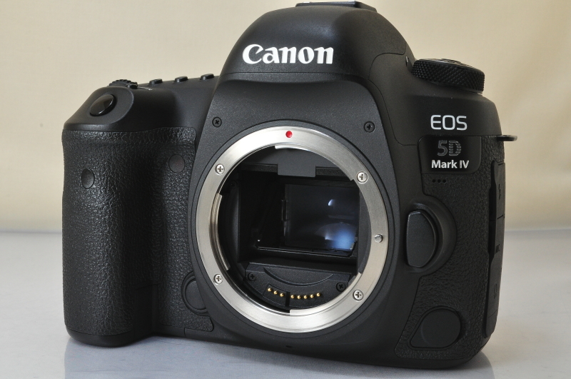 ★★極上品 Canon EOS 5D Mark IV ボディ w/Box♪♪#5689_画像2